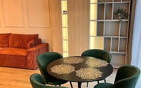 Rozelor Residence 85